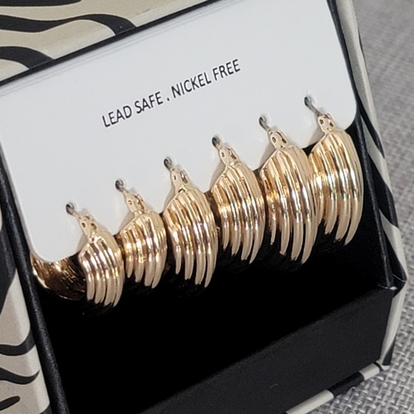 New House of Harlow 1960 Gold  Hoop Earrings Shell Hoop Dangle  Set of Three - Picture 1 of 7